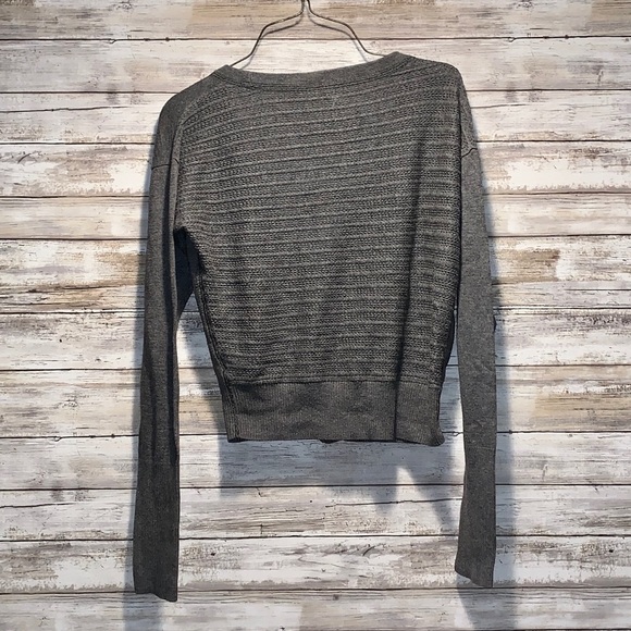 Aeropostale Women’s Gray Cardigan Sweater M - Picture 3 of 3